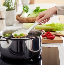 GastroMax kauha | BPA vapaa muovi |  max. +200&deg;C | pituus  27 cm | valkoinen