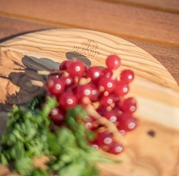 B&eacute;rard leikkuulauta | oliivipuu | paksuus 1,3 cm | &Oslash; 23 cm